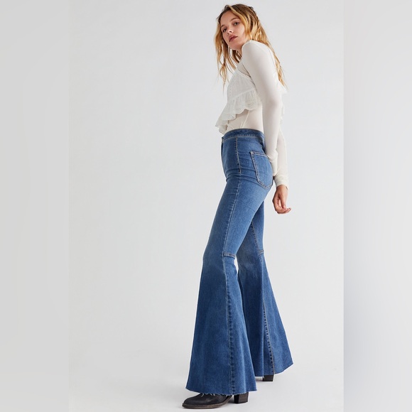 Free People We The Free Just Float On Flare Jeans - Picture 4 of 11